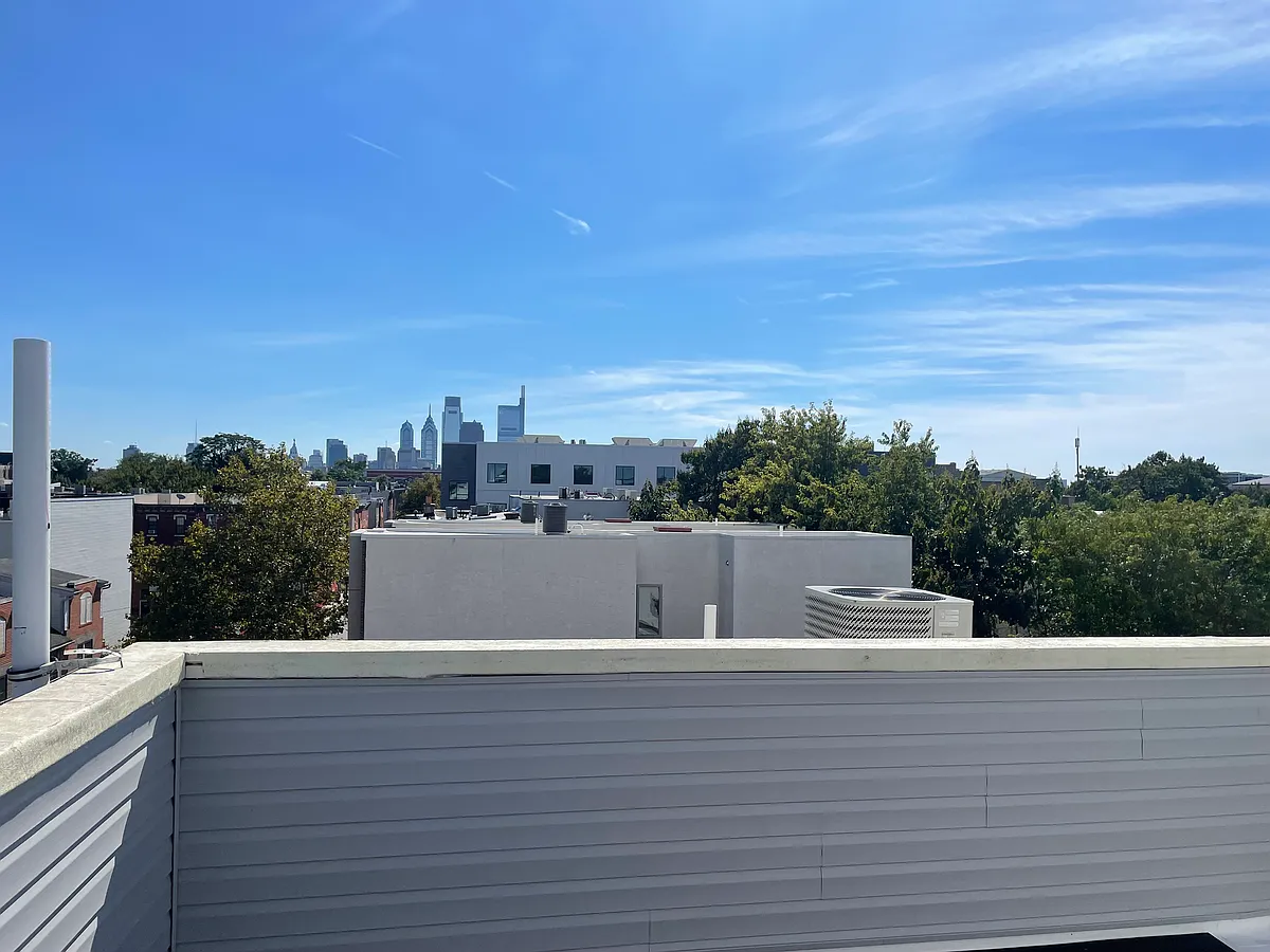 Building Photo - 1724 N Bouvier St #2