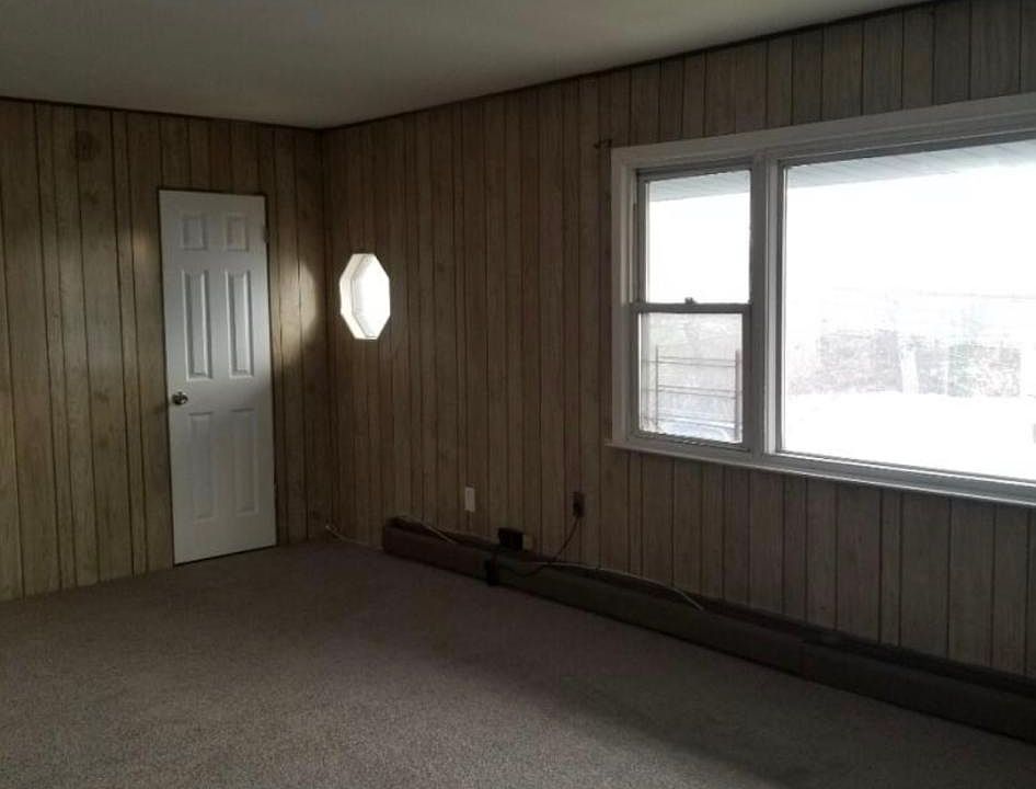 1st image of 11234 169th St Floor 2