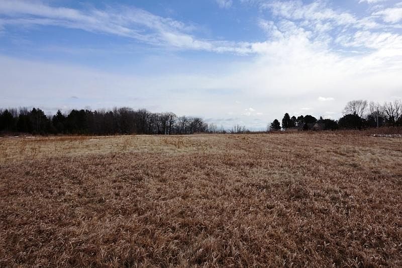 2nd image of 1220 Lake Shore Rd
