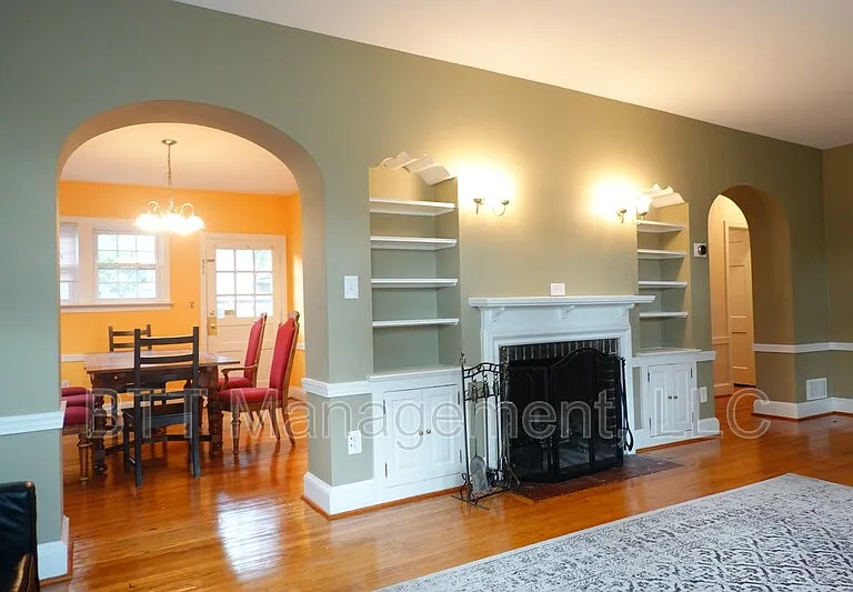 800 Maplewood Ave #1 — Photo 3