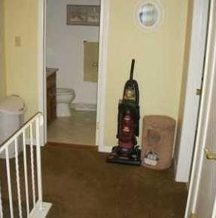 3rd image of 94 Parkview Ct