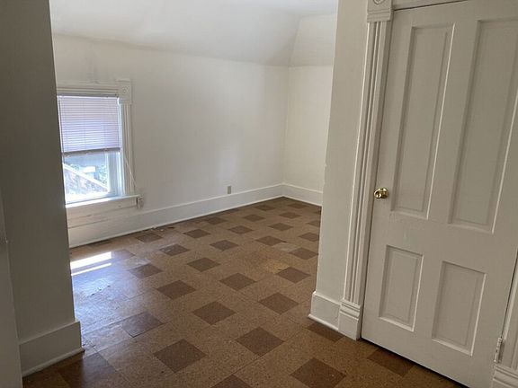 5th image of 512 W University Ave #2E