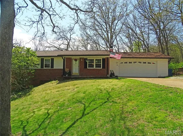 2216 Buck Creek Rd, Festus, MO 63028