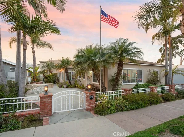 257 5th St, Seal Beach, CA 90740