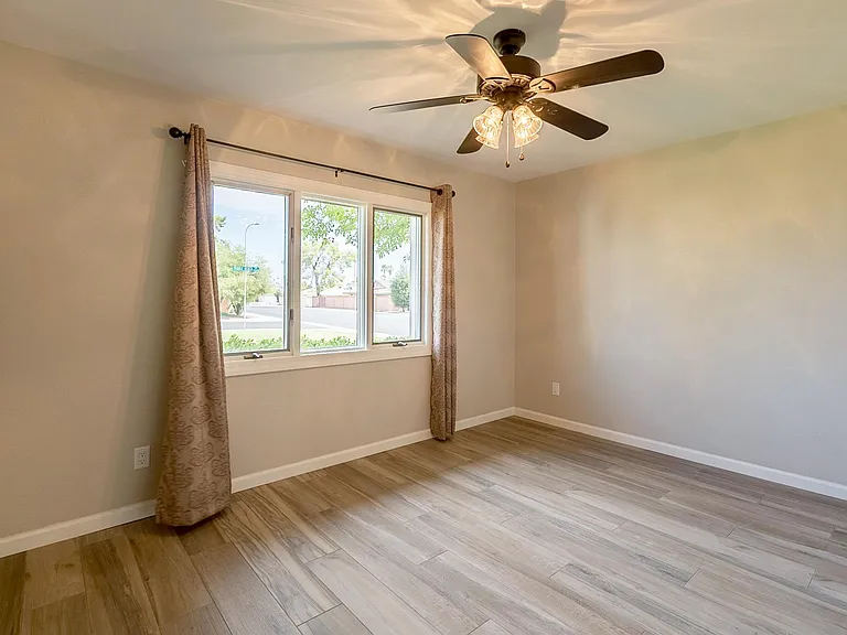 1645 E Pebble Beach Dr — Photo 33