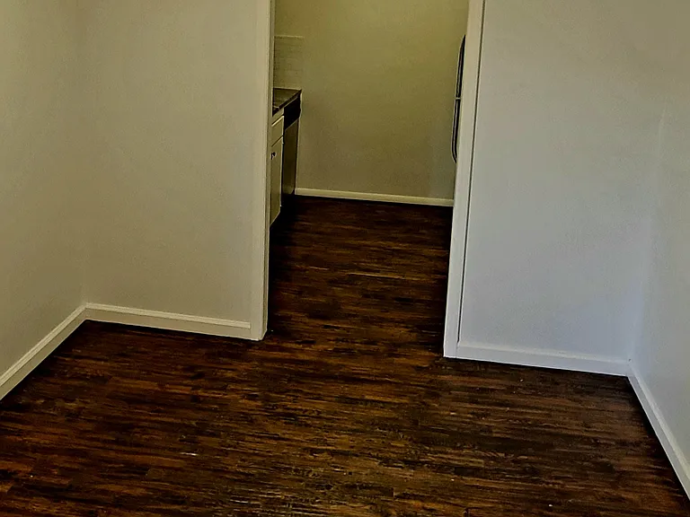 6115 S Troost Ave — Photo 11