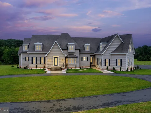 37016 Longmoor Farm Ln, Purcellville, VA 20132