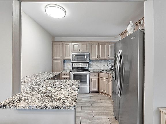 4th image of 3224 NW 47th Avenue #3104