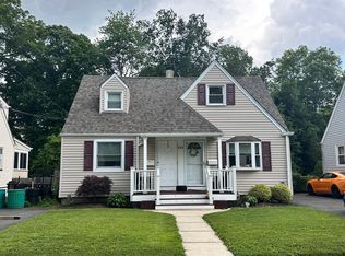 244 David Hooper Pl FLOOR 2, Westwood, NJ 07675