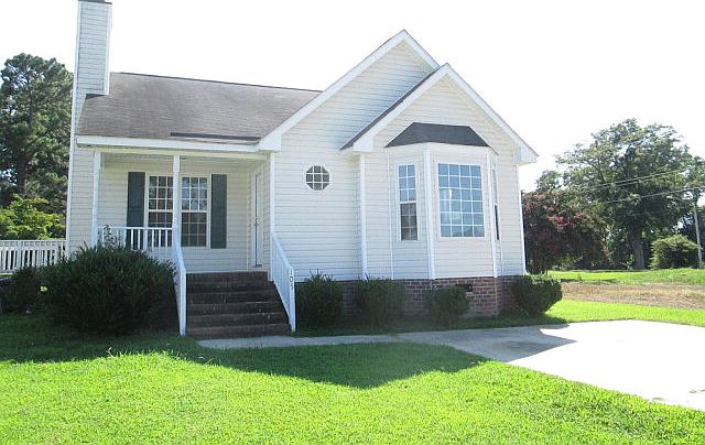 1st image of 105 Broom Straw Ct