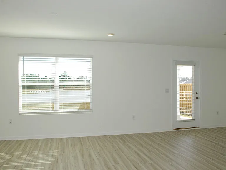 22396 Aleutian Ave — Photo 9