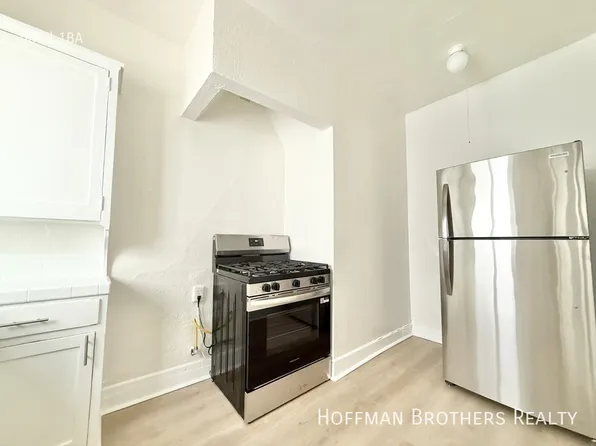 207 S Berendo St, Los Angeles, CA