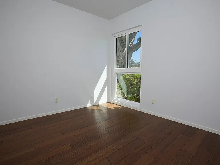 Level 1 Bedroom 1