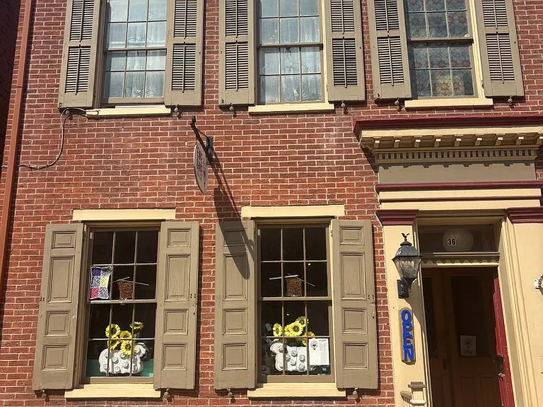 36 N Beaver St #3 — Photo 2