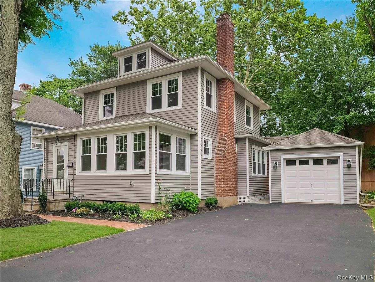 3 bed, 1.5 bath, 1464 sqft, $4,700 — Photo 2