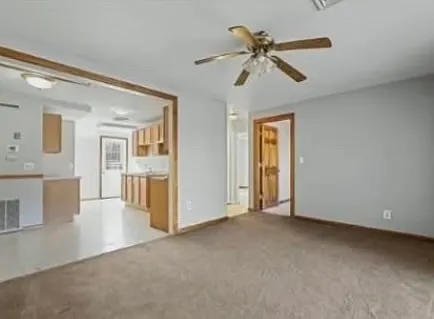 17 Redwood Dr #17 — Photo 3