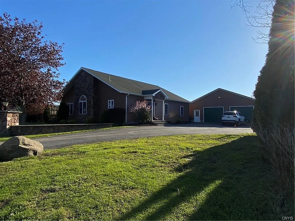4357 Us Route 11 photo 1