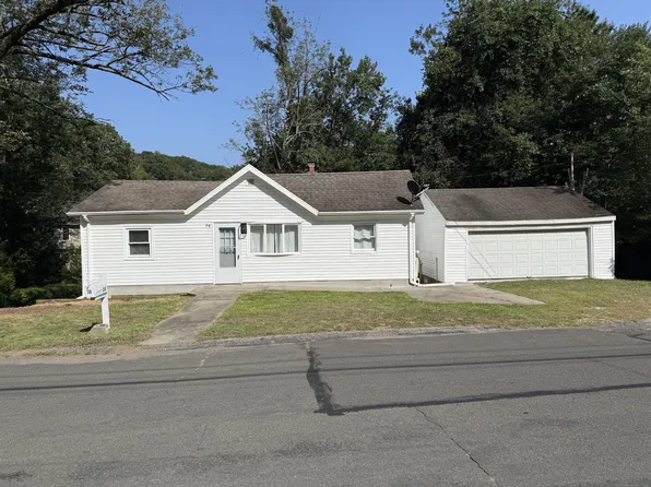 38 Ojibwa Road, Shelton, CT 06484