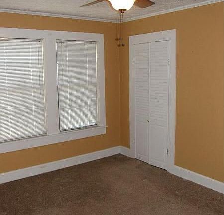 4th image of 805 N Davis St