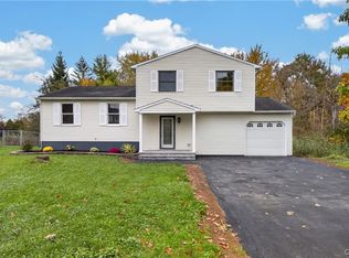 8530 Snowshoe Trl, Cicero, NY 13039