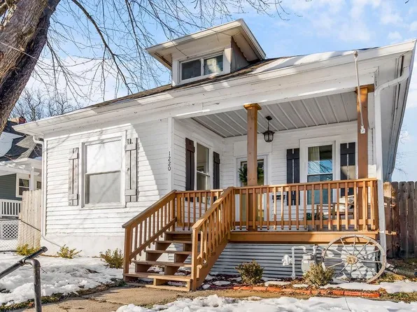 1220 Spruce St, Leavenworth, KS 66048