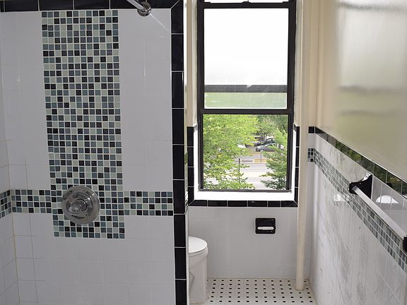5th image of 368 Eastern Pkwy APT 3B