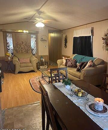 5th image of 11101 E UNIVERSITY Drive #19