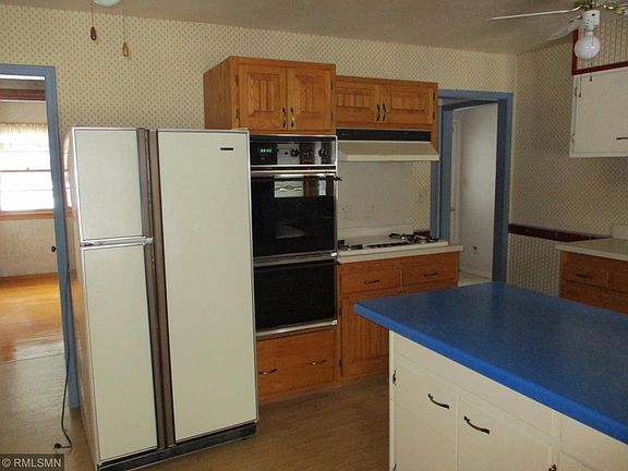 2nd image of 108 Shorewood Dr