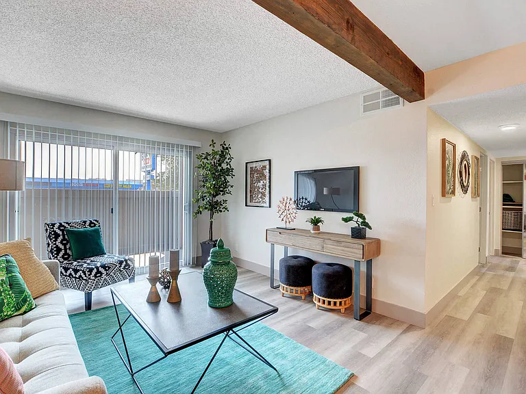 Namaste Apartments — Photo 4