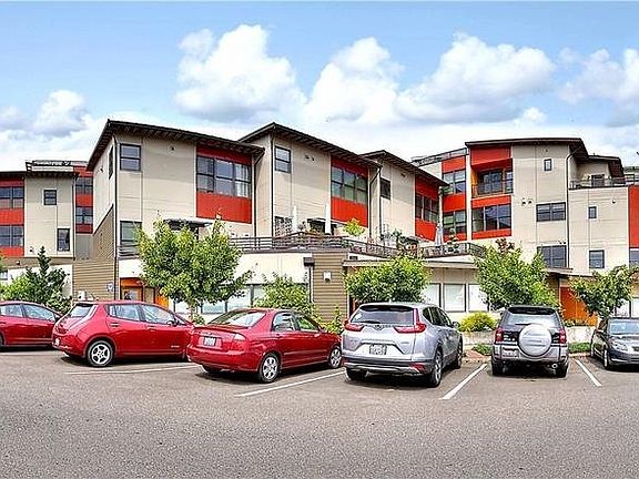 2nd image of 416 6th Ave