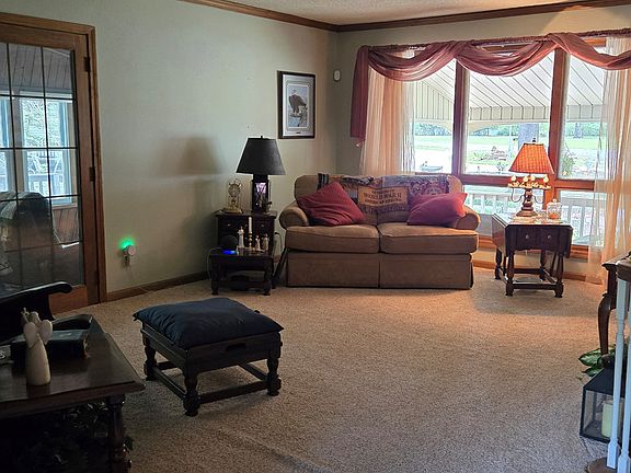 4th image of 5722 Michael Ln