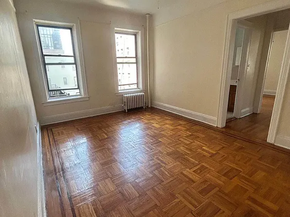 2055 Ocean Avenue image 1 of 1