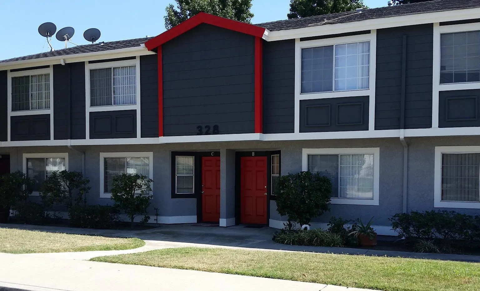 2 bed, 1.5 bath, $2,750 — Photo 1