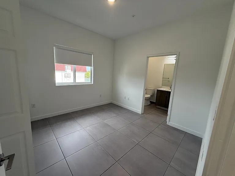 1295 W 69th St #110 — Photo 3