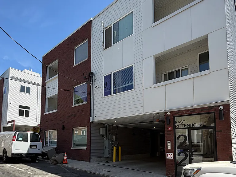 22 E Rittenhouse St #3 — Photo 9