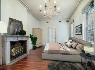 1738 Pine St #1F, Philadelphia, PA 19103