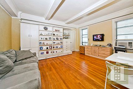 1st image of 17 W 64th St APT 9D