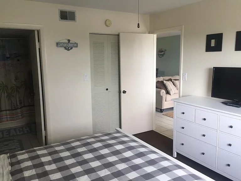 Master Bedroom Closet
