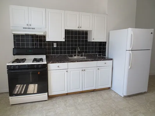 Rented by Block & Lot Real Estate | media 30