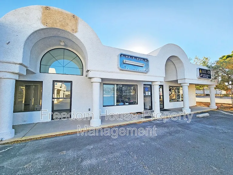 311 S Frontage Rd #104 — Photo 7