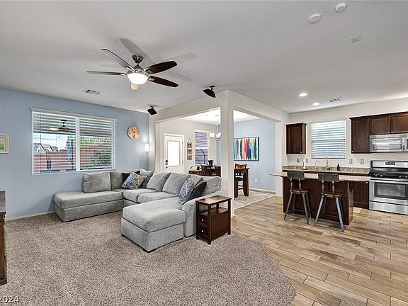 4th image of 10841 Dobbs Ave