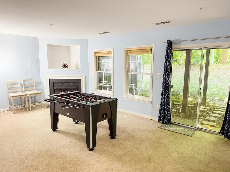 2029 Ashleigh Woods Ct — Photo 33