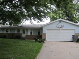 22305 Briarhill Dr, Goshen, IN 46528