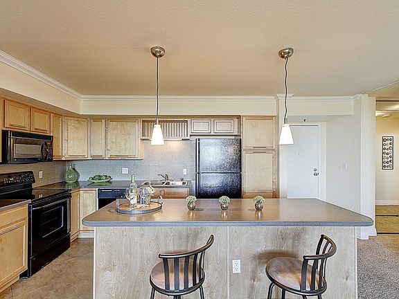 5th image of 601 W 11th Ave APT 514