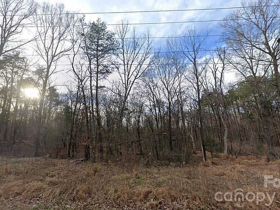 2nd image of 931 Boone Valley Rd