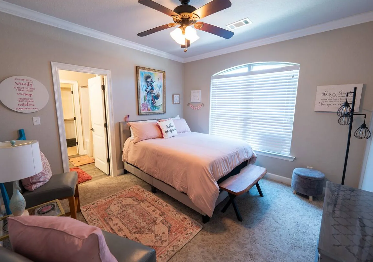 4 bed, 2840 sqft, $5,200 — Photo 4