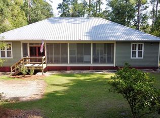 66 Gibson Rd, Apalachicola, FL 32320
