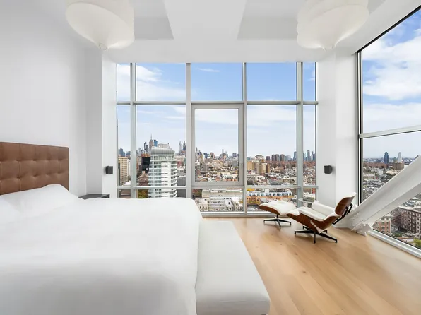 52 East 4th Street image 6 of 19