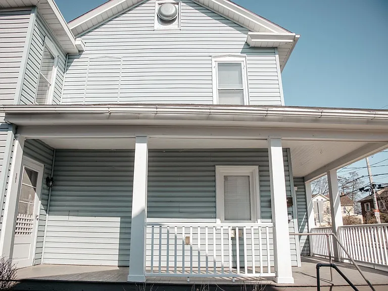 347 E High St — Photo 26