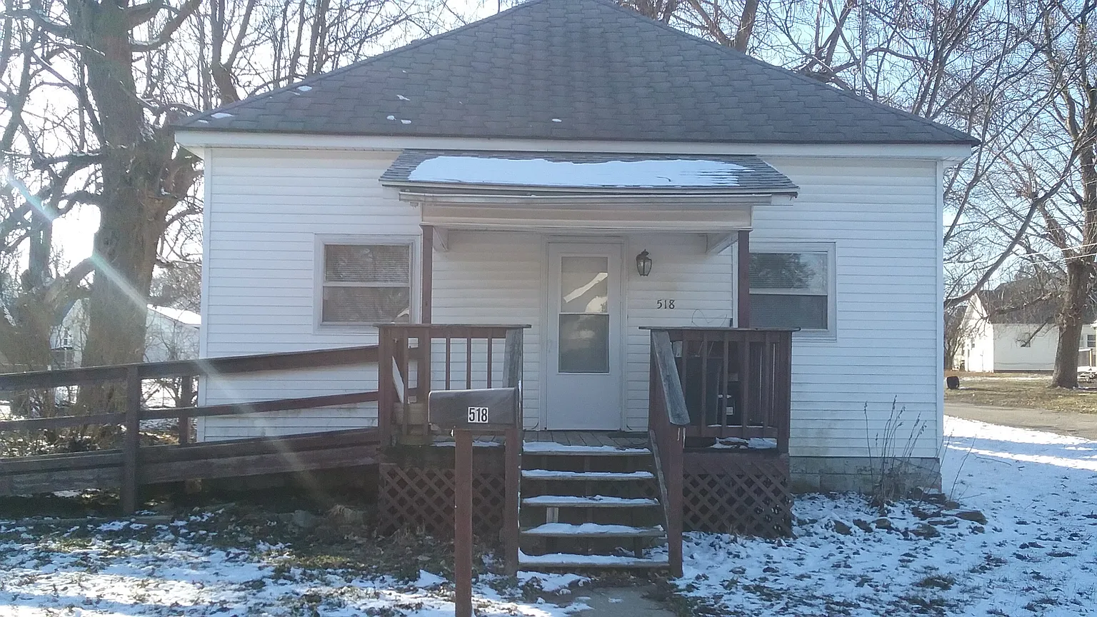 518 N Lambert St photo 1